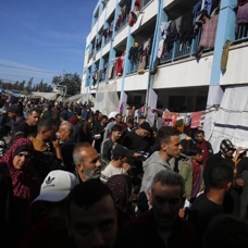BM: Gazze'deki sığınaklarımız aşırı kalabalık, sivillerin çoğu dışarıda uyuyor