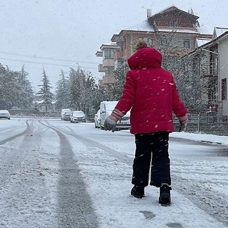 Marmara'nın doğusu, Bolu ve Düzce'nin yüksek kesimleri için kuvvetli kar uyarısı