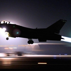 F-16'lar Kuzey Irak'taki terör hedeflerini vuruyor