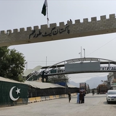 Pakistan ile Afganistan arasında vize tartışması