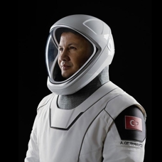 Alper Gezeravcı ilk Türk astronot unvanını aldı