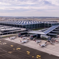 İstanbul'daki havalimanlarının yolcu sayısı arttı