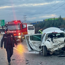 Kocaeli'de 4 araç kazaya karıştı: 1 ölü