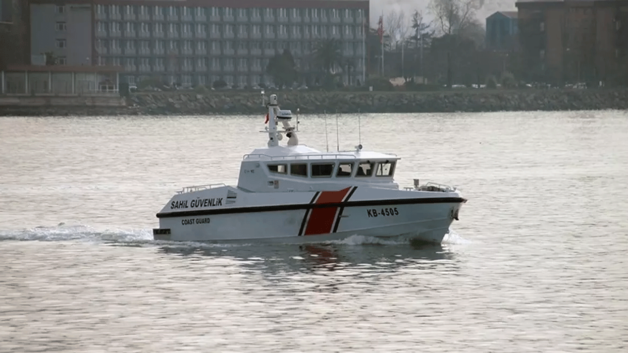 Zonguldak'ta batan geminin personelleri aranıyor
