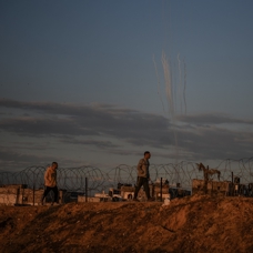 Filistinli şehitler toplu mezarlara gömülüyor