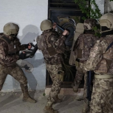 MİT ve Mersin polisinden DEAŞ operasyonu: 16 gözaltı