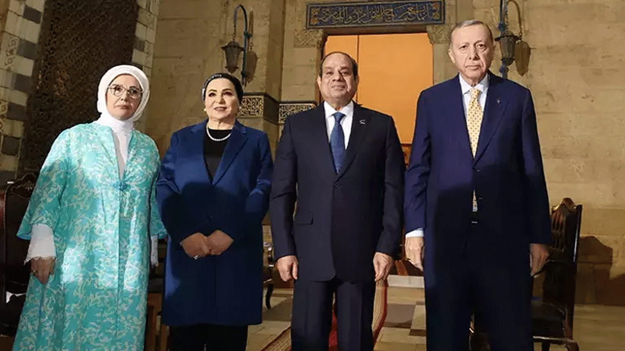 Başkan Erdoğan, Kahire'de İmam Şafi Türbesi'ni ziyaret etti