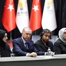 Başkan Erdoğan'dan AK Parti İstanbul İl Başkanlığına taziye ziyareti