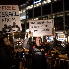 İsrailliler sokağa indi! Netanyahu için istifa sesleri yükseliyor