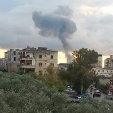 İşgalci İsrail ordusu, Lübnan'ın Sayda kenti yakınlarındaki hava saldırılarını üstlendi