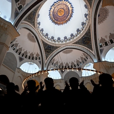 Berat Kandili İstanbul'da dualarla idrak edildi