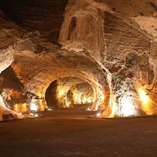 Tuz mağaraları turistlerin ziyaret rotasında!