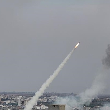 Kassam Tugayları'ndan İsrail'e füze saldırısı