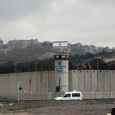 İşgalci İsrail zulmü hapishanelerde de sürüyor