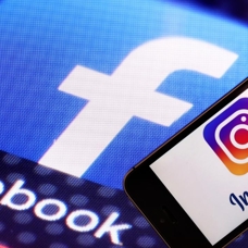 Instagram ve Facebook erişime açıldı