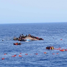 Akdeniz'de korkunç facia: 60 kişi hayatını kaybetti
