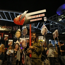 Tel Aviv'de ''Netanyahu istifa'' sloganları... İsrail hükümetine protesto