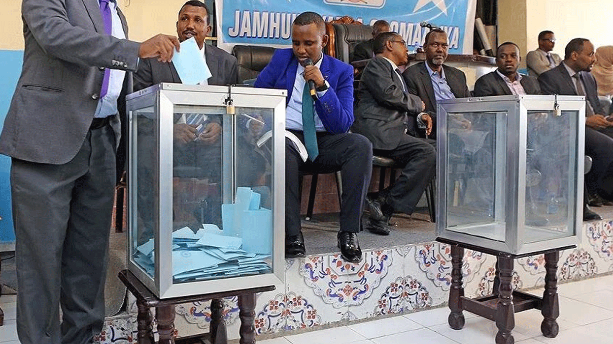 Somali'de cumhurbaşkanı ve milletvekillerini bundan sonra halk seçecek 