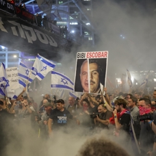 Tel Aviv'de 100 binler ayakta: İsrailliler Gazze kasabı Netanyahu'nun istifasını istiyor