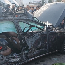 Mardin'de tır ile otomobil çarpıştı: 1 ölü, 4 yaralı