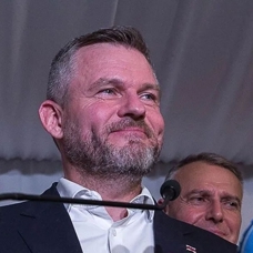 Slovakya'da cumhurbaşkanı seçimini resmi olmayan sonuçlara göre Pellegrini kazandı