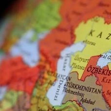 Özbekistan'da yüzlerce mahkumun cezası kaldırıldı