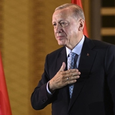 Başkan Erdoğan, Mehmetçik'e seslendi: Mücadelemiz devam edecek