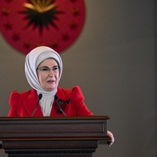 Emine Erdoğan: Ramazan Bayramımız mübarek olsun