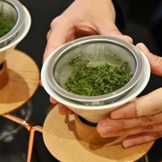 Japonya'da ilk hasat yeşil çayın kilosu 7 bin 200 dolara satıldı