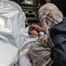 İsrail'in Refah'taki iki eve saldırısında hayatını kaybedenlerin sayısı 24'e yükseldi