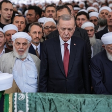 Başkan Erdoğan, Fatih Camii'nde! İsmailağa Cemaati Lideri Kılıç ebediyete uğurlandı