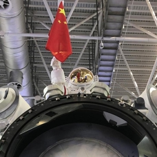 Çin, uzay istasyonuna yeni taykonot ekibini yolladı 