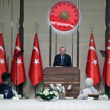 Başkan Erdoğan'dan 1 Mayıs açıklaması: Taksim Meydanı dayatmasını masum bulmuyorum
