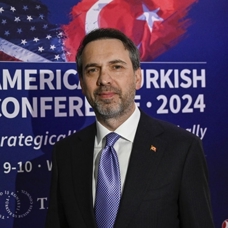 Amerikan şirketlerini SMR alanında Türkiye'de yatırım yapmaya davet etti