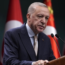 Başkan Erdoğan'dan Mete Gazoz'a tebrik mesajı