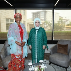 Emine Erdoğan onur konuğu olarak Nijerya'da: İİT Programına katılacak