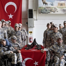 Ankara'da engelliler bir günlük temsili askerlik yaptı