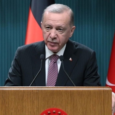 Başkan Erdoğan cuma namazını Hz. Ali Camisi'nde kıldı